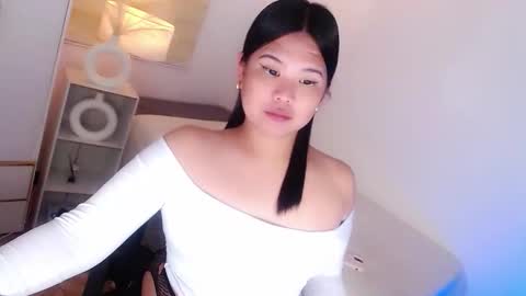 Y O U R        F U T U R E       K A Y L E E  online show from April 23, 6:20 pm