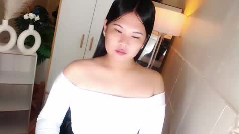 Y O U R        F U T U R E       K A Y L E E  online show from January 16, 9:35 pm