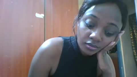 Snapshot of kayme96 chatting on October 2, 9:30 am kitty online show from October 2, 9:30 am