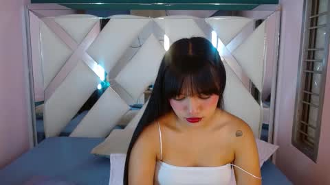 K A I T L I N  online show from March 3, 12:23 pm