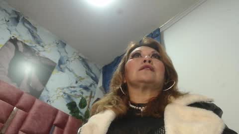 KAZSANDRAH online show from April 1, 4:46 am