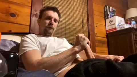 Snapshot of kcdowdy90 chatting on January 16, 1:58 am rowdy6969 online show from January 16, 1:58 am