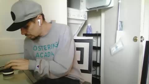 Snapshot of kcdowdy90 chatting on October 14, 12:52 pm rowdy6969 online show from October 14, 12:52 pm