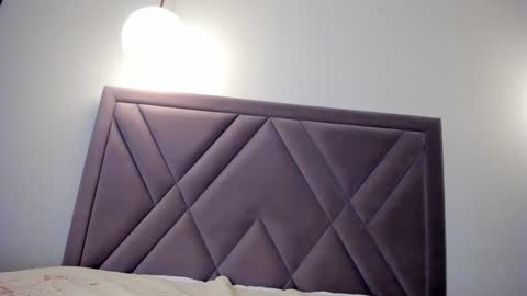 Kelly online show from December 14, 7:14 pm