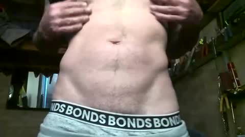 keensas online show from April 29, 3:44 am