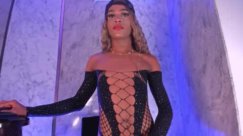 Keila  online show from November 12, 2:08 pm