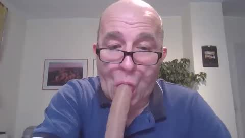 keilie1 online show from February 7, 11:24 pm