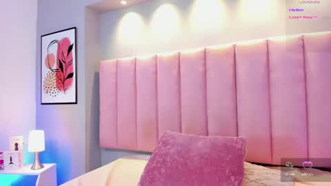 Keily Ross online show from October 10, 9:52 pm