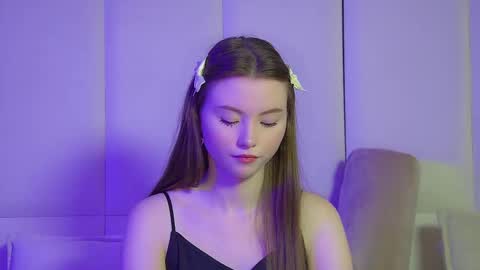 Snapshot of keiraace chatting on October 19, 6:07 am Keira online show from October 19, 6:07 am