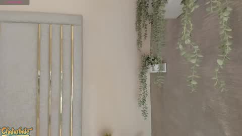 keirahartz online show from April 22, 12:12 pm