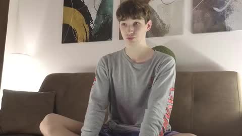 Snapshot of keithcozart1337 chatting on October 31, 7:47 pm Mark online show from October 31, 7:47 pm