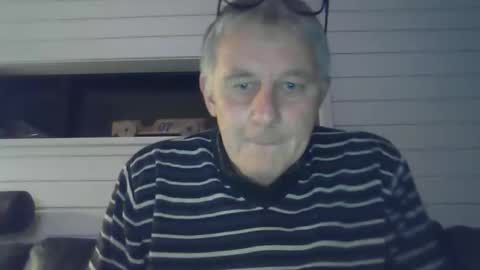 kelddickjerking140295 online show from November 19, 7:01 pm