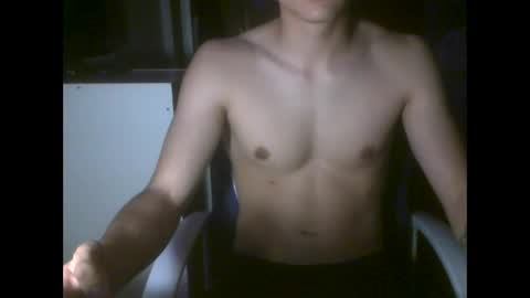 kell_yn16 online show from May 28, 9:13 pm