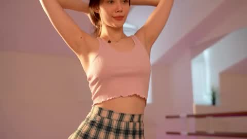  KELLY  online show from February 25, 10:37 am