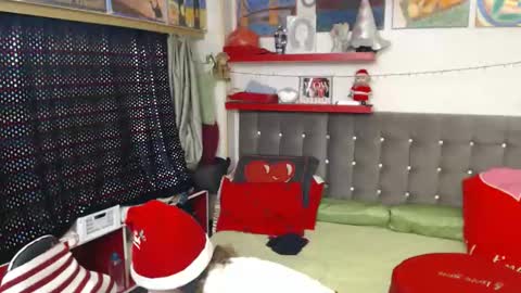 kelly online show from December 16, 11:44 pm