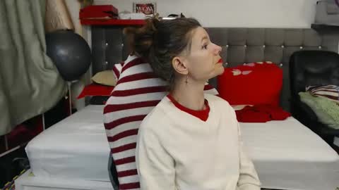 kelly online show from February 15, 6:37 am