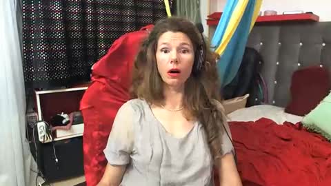 kelly online show from September 22, 8:57 pm