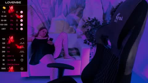 kelly online show from February 14, 3:05 pm