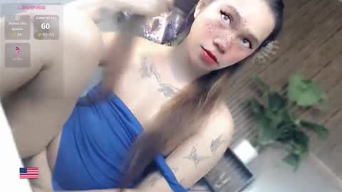 Kelly Smith online show from February 5, 10:41 am