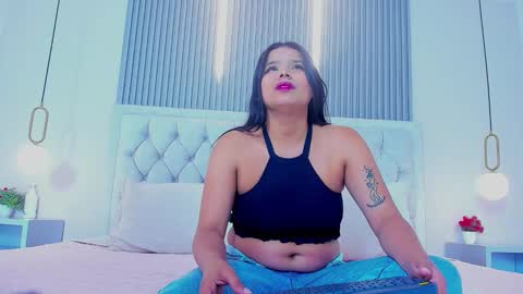 Snapshot of kelsy_monroy chatting on October 20, 8:25 pm Kelsy online show from October 20, 8:25 pm