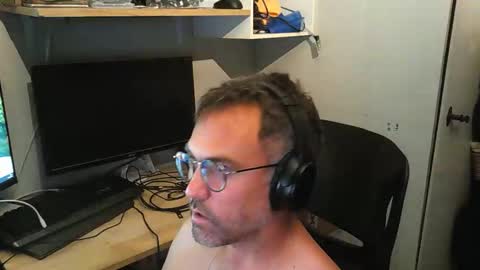 kelvin06133 online show from June 7, 10:26 pm