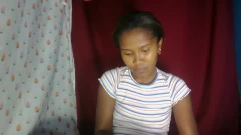 kelyhondra online show from February 19, 7:35 pm