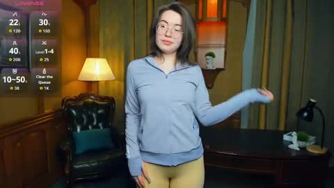 Lina online show from May 22, 10:05 pm