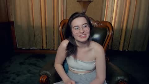 Lina online show from May 19, 1:56 am