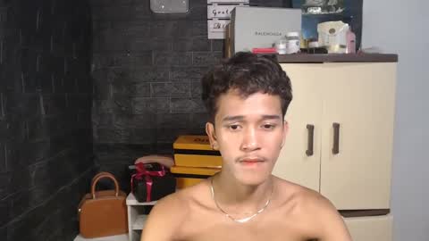 Ken online show from February 17, 4:06 pm