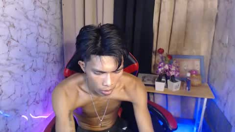 ken_minjun online show from January 31, 7:11 pm