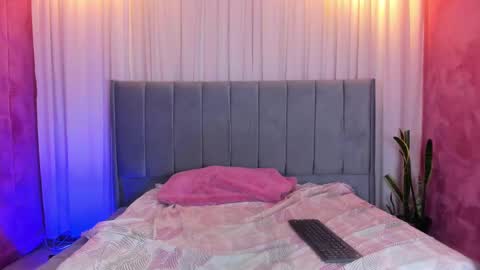 kendal online show from January 15, 11:40 pm