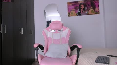 Aleja3 online show from April 23, 8:21 pm