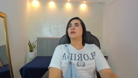 Snapshot of kendall_roous chatting on September 29, 7:46 pm kendall_roous online show from September 29, 7:46 pm