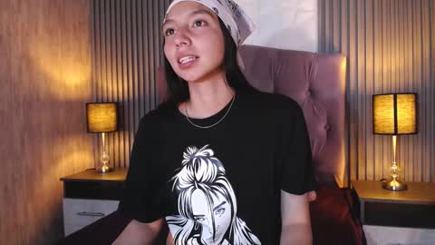 Snapshot of kendall_saenz chatting on February 11, 9:03 pm kendall_saenz online show from February 11, 9:03 pm
