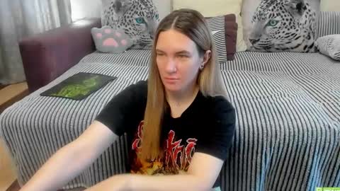 Kendra online show from May 4, 2:07 am
