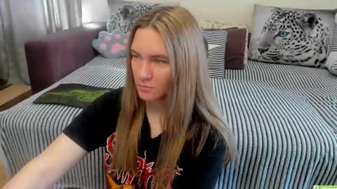 Kendra online show from May 25, 2:28 am