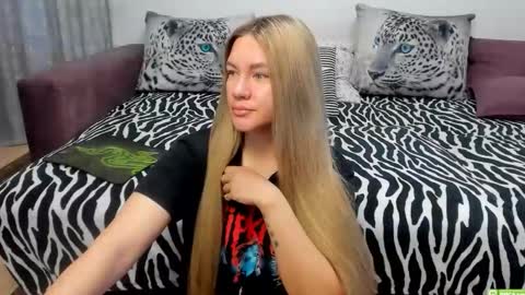 Kendra online show from September 22, 1:21 am