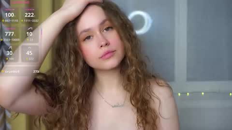 Kira online show from January 31, 8:39 pm