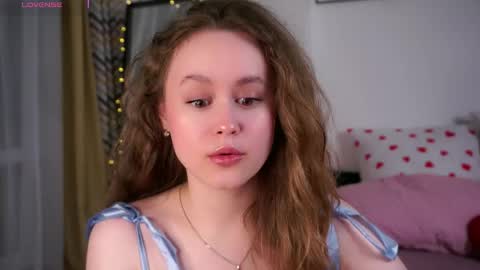 Kira online show from April 21, 10:50 pm