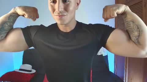 kenfit07 online show from February 19, 3:22 pm