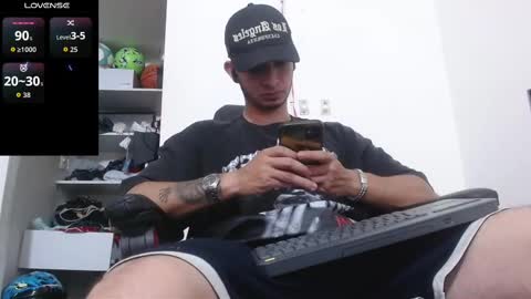 Snapshot of kenn_blake1 chatting on September 30, 6:40 pm blake online show from September 30, 6:40 pm