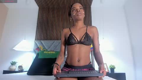 kenndrarose online show from June 29, 1:22 pm