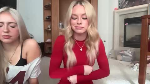 kenziesmithh online show from December 22, 8:48 pm