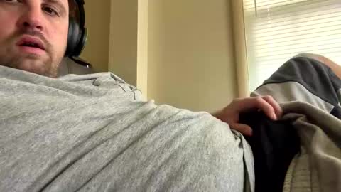 kepkon00 online show from February 8, 9:51 pm