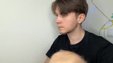 Kero online show from April 22, 9:00 pm