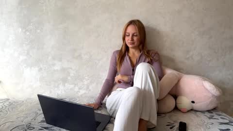 Elizabeth online show from November 7, 1:19 am