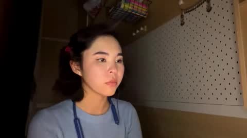 Jenny  online show from April 4, 9:27 am