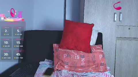 KESHA online show from March 25, 5:36 am