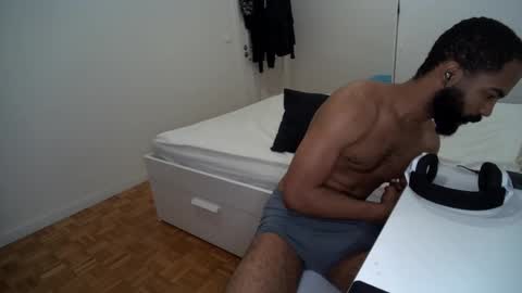 kevi4 online show from September 12, 2:24 am