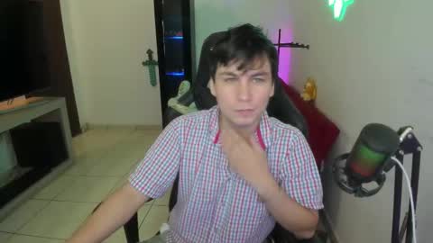 Kevin online show from February 21, 11:30 pm